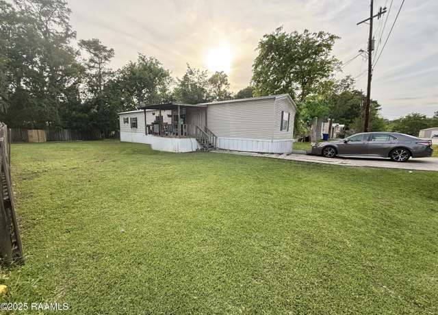Property at 406 Darlene St, Patterson, LA 70392