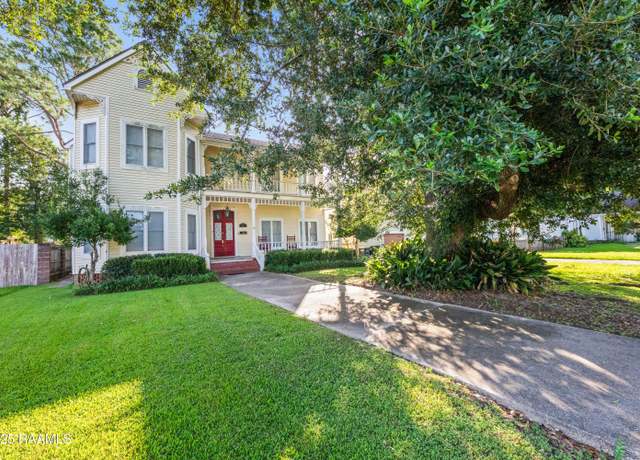 Property at 317 Boas Ave, New Iberia, LA 70563, 4 beds, 2.5 baths