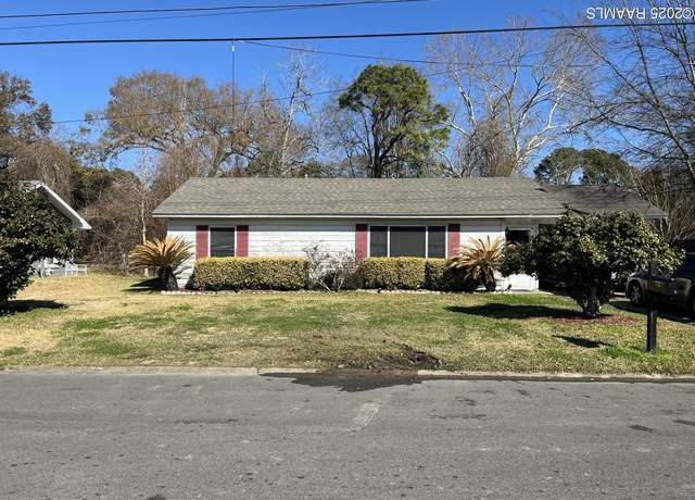 Property at 135 Randolph, Lafayette, LA 70501, 3 beds, 2 baths