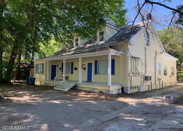 Property at 510 Madison St, Lafayette, LA 70501, 5 beds, 3 baths