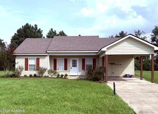 Property at 1108 Poydras Pl, Breaux Bridge, LA 70517, 3 beds, 2 baths