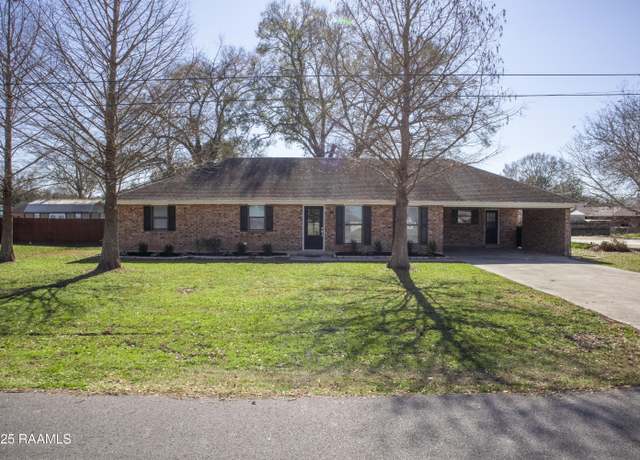 Property at 403 Saint Pierre Blvd, Carencro, LA 70520, 3 beds, 2 baths