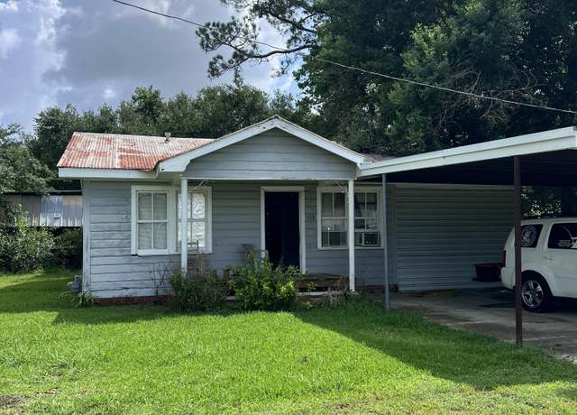 Property at 108 Evangeline St, St. Martinville, LA 70582, 1 bed, 1 bath