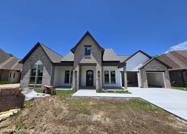 Property at 102 Henry James Ct, Youngsville, LA 70592, 4 beds, 3.5 baths