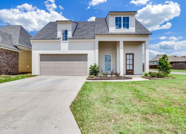Property at 113 Gentle Island Dr, Broussard, LA 70518, 4 beds, 3 baths