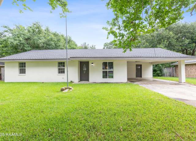 Property at 113 Driftwood Dr, Lafayette, LA 70503, 3 beds, 2 baths