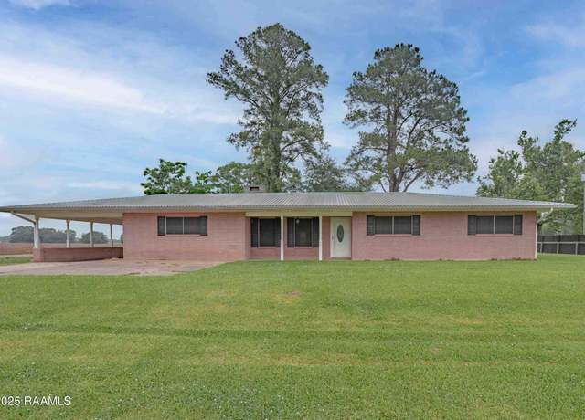 Property at 1706 Fuselier Rd, Arnaudville, LA 70512, 3 beds, 2 baths