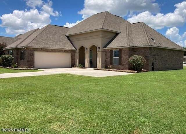 Property at 123 Angel Rock Ln, Broussard, LA 70518, 3 beds, 2.5 baths