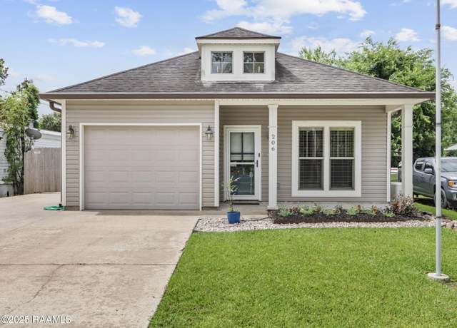 Property at 206 Saint Louis St, Carencro, LA 70520, 3 beds, 2 baths