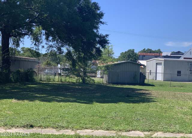 Property at 722 Charles St, New Iberia, LA 70560