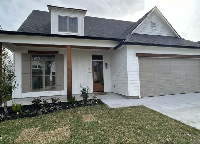 Property at 219 Harvest Creek Ln, Lafayette, LA 70508, 4 beds, 3 baths