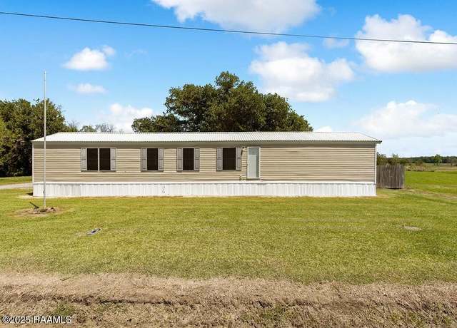 Property at 1469 Grand Bois Rd, Breaux Bridge, LA 70517, 3 beds, 2 baths