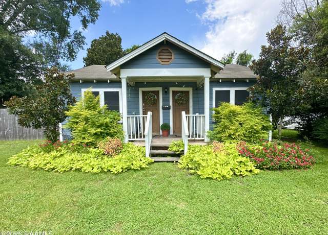 Property at 920 St. Patrick St, Lafayette, LA 70506, 2 beds, 1 bath