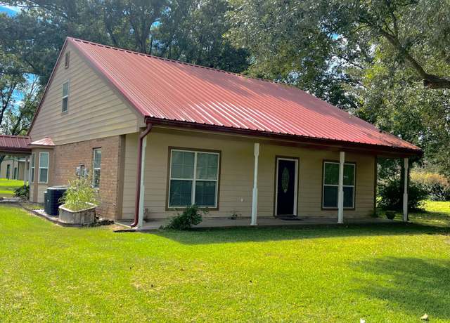 Property at 304 St Esprit Rd, Carencro, LA 70520, 4 beds, 2 baths