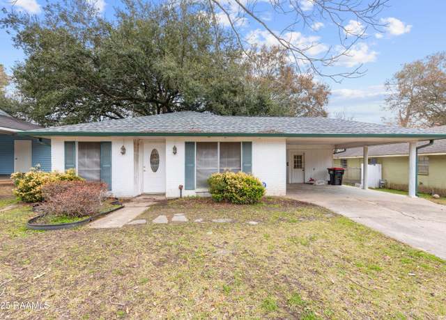Property at 137 Amber St, Lafayette, LA 70507, 3 beds, 2 baths