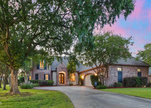 Property at 103 Masterspoint Dr, Broussard, LA 70518, 5 beds, 4 baths