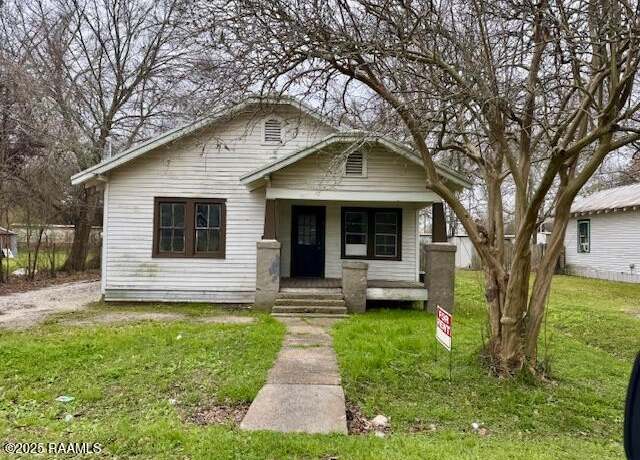 Property at 817 Agnes St, New Iberia, LA 70560, 3 beds, 1 bath