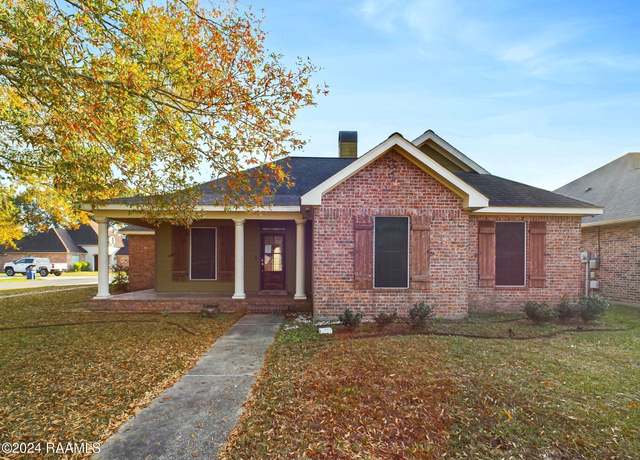 Property at 112 Lahasky Dr, Youngsville, LA 70592, 3 beds, 2 baths