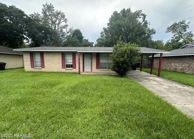 Property at 7226 Meadowview Ave, Baton Rouge, LA 70810, 3 beds, 2 baths