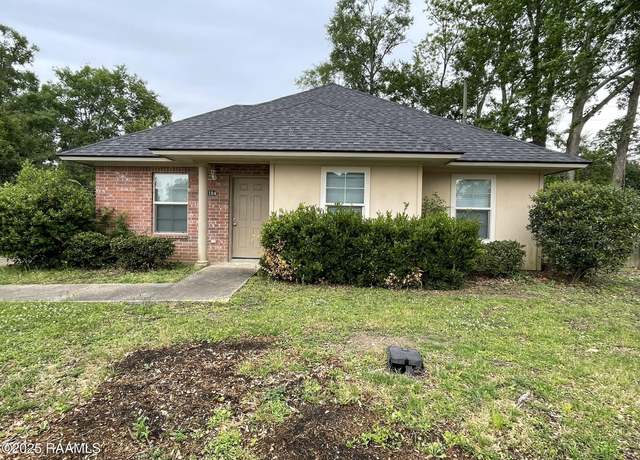 Property at 104 Roland Dr, Opelousas, LA 70570, 4 beds, 2 baths