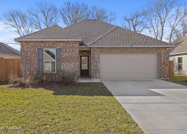 Property at 109 Muscadine Ln, Lafayette, LA 70508, 4 beds, 3 baths