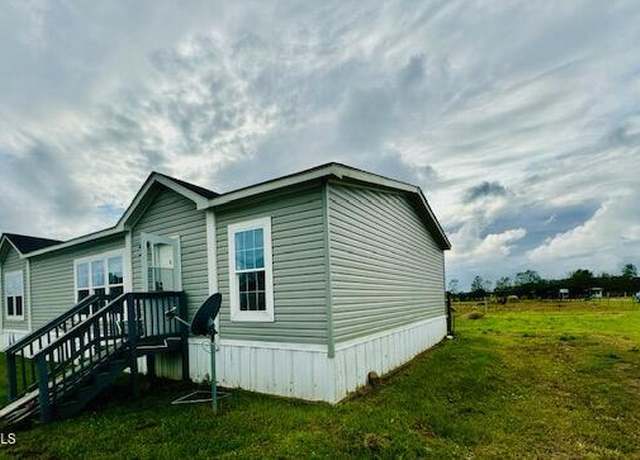 Property at 385 Dynasty Ln, Opelousas, LA 70570, 3 beds, 2 baths