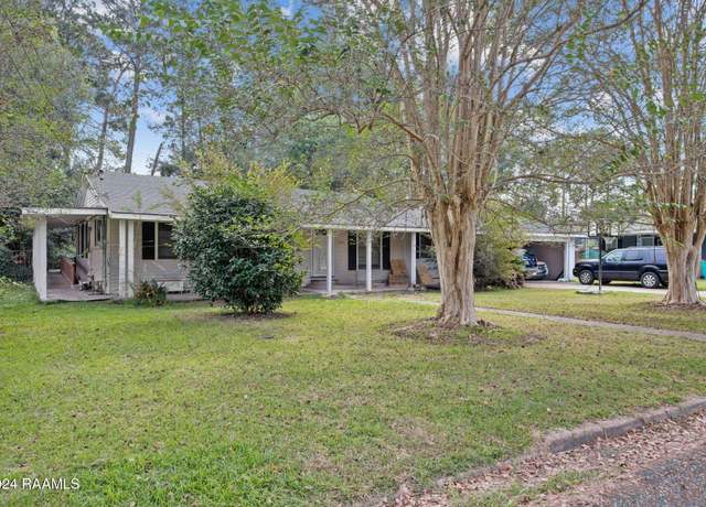 Property at 305 Thelma Dr, Lafayette, LA 70506, 12 beds, 6 baths