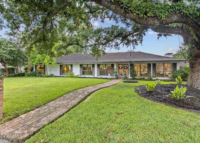 Property at 110 Canterbury Rd, Lafayette, LA 70503, 5 beds, 4 baths