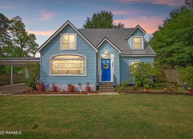 Property at 266 Bertrand St, Lafayette, LA 70503, 4 beds, 2 baths