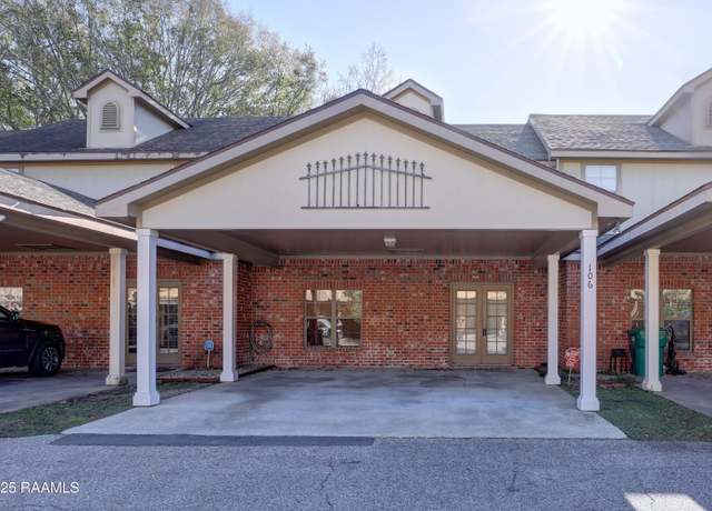 Property at 106 Deraney Ln, Lafayette, LA 70503, 3 beds, 3 baths
