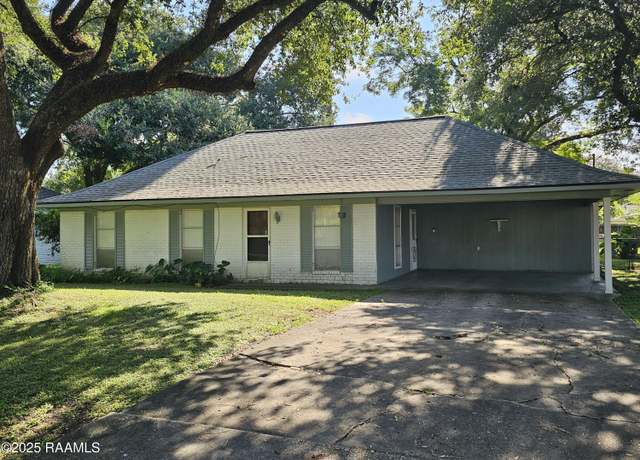 Property at 103 Calais St, Lafayette, LA 70501, 3 beds, 1.5 baths