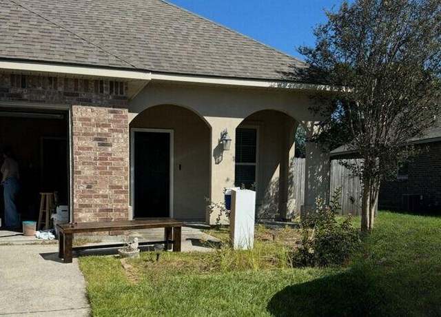 Property at 9255 Redwood Lake Blvd, Zachary, LA 70791, 3 beds, 2 baths