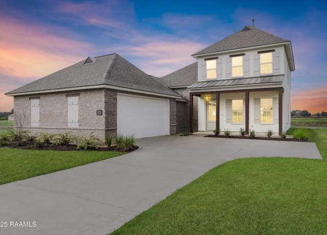 Property at 304 Sweet Harvest Rd, Youngsville, LA 70592, 4 beds, 3 baths