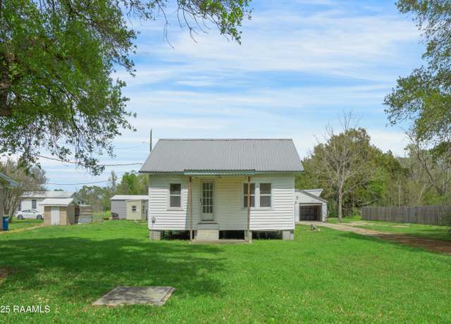 Property at 1193 Bordelon Rd, Breaux Bridge, LA 70517, 2 beds, 1 bath