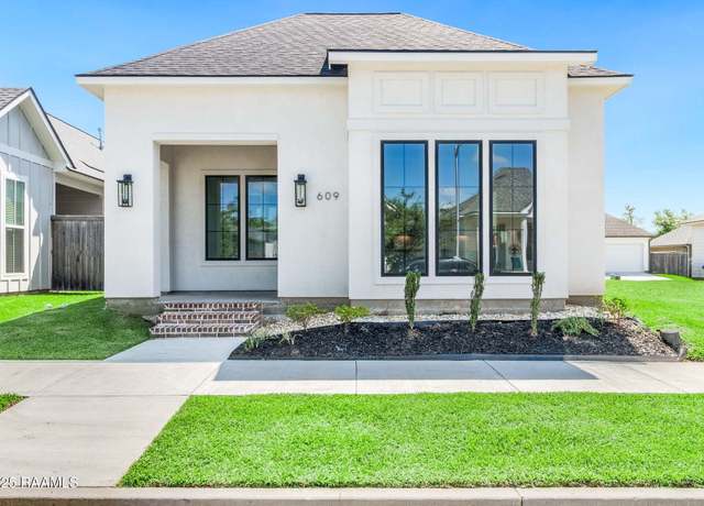 Property at 609 Bourdette Dr, Lafayette, LA 70507, 3 beds, 2 baths