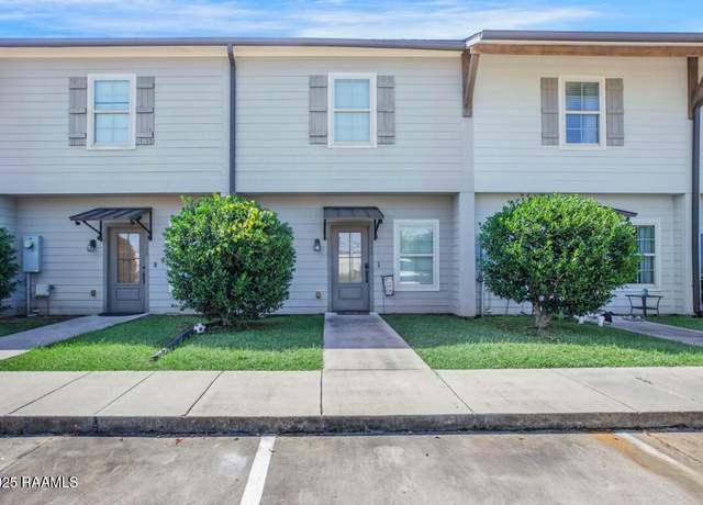Property at 117 Ella St, Lafayette, LA 70506, 2 beds, 2.5 baths