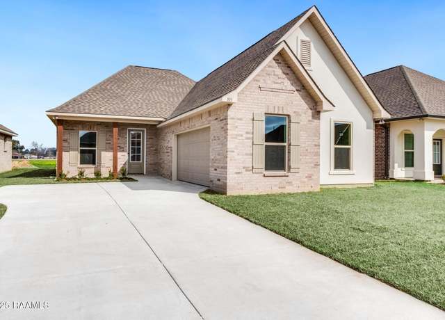 Property at 103 Ridley Ln, Youngsville, LA 70592, 3 beds, 2 baths