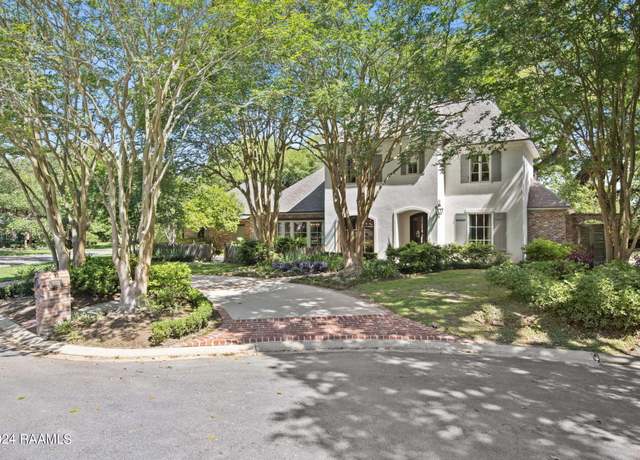 Property at 103 Oak Aly, Lafayette, LA 70508, 4 beds, 3.5 baths