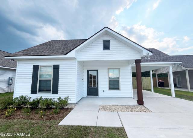 Property at 106 Parkington Ct, Lafayette, LA 70507, 3 beds, 2 baths