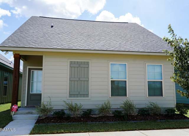 Property at 114 Bozeman Trl, Scott, LA 70583, 3 beds, 2 baths