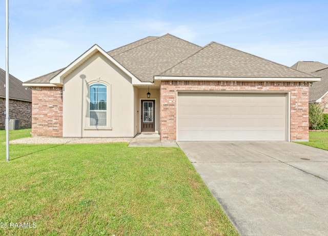 Property at 107 Green Mountain Ridge St, Youngsville, LA 70592, 3 beds, 2 baths