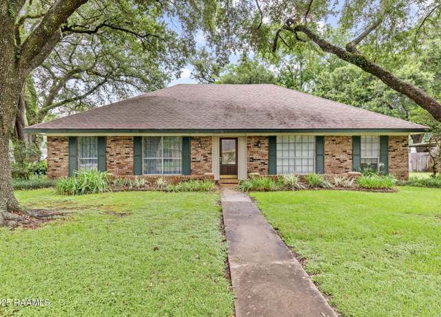 Property at 701 Gerald Dr, Lafayette, LA 70503, 4 beds, 2 baths