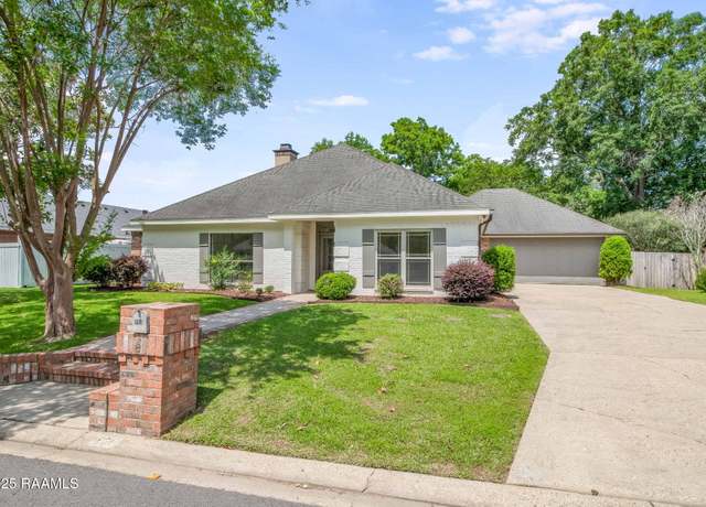 Property at 806 Beaujolais Pkwy, Lafayette, LA 70503, 4 beds, 3 baths