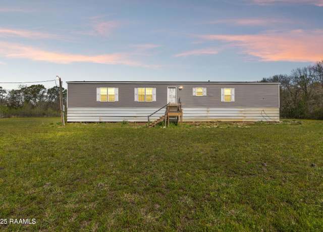 Property at 1155 N Portage Hwy, Arnaudville, LA 70512, 3 beds, 2 baths