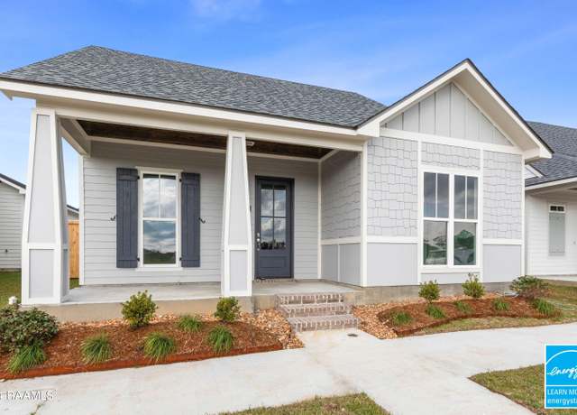 Property at 124 Bayfield Dr, Youngsville, LA 70592, 3 beds, 2 baths