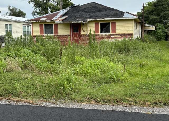 Property at 624 Commercial Ave, Lake Arthur, LA 70549