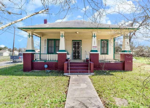 Property at 1034 N Market St, Opelousas, LA 70570, 2 beds, 1 bath