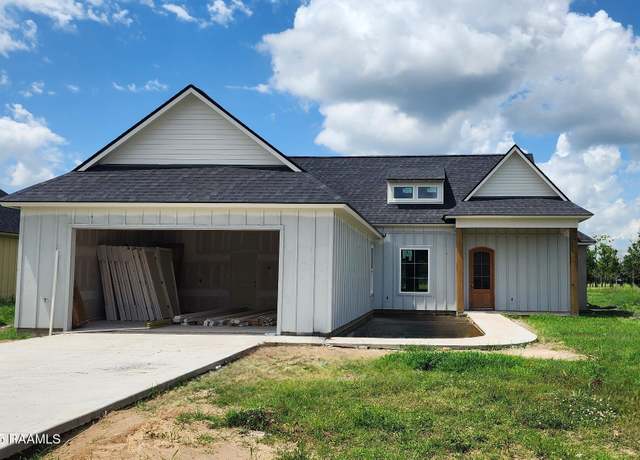 Property at 119 Chase Dr, Scott, LA 70583, 4 beds, 2 baths