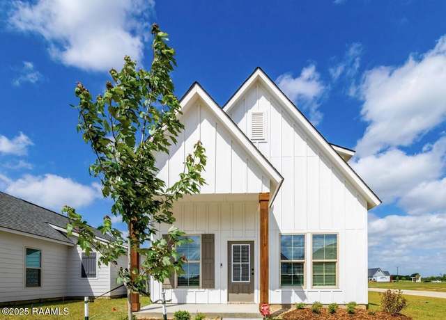 Property at 119 Sandstone Ave, Scott, LA 70583, 3 beds, 2.5 baths