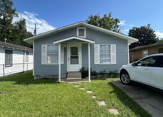 Property at 173 Hollywood Dr, Lafayette, LA 70501, 3 beds, 1 bath